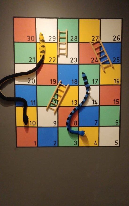 Castle8 Board Game Cafe terdekat Restoran dan Tempat Makan Asia