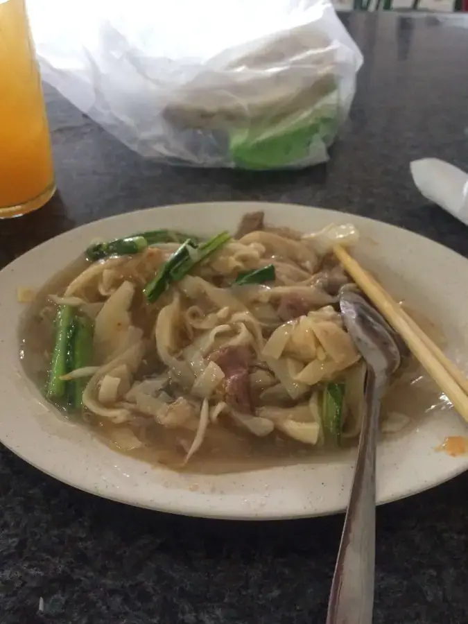 Kwetiaw Sapi Kelapa Gading