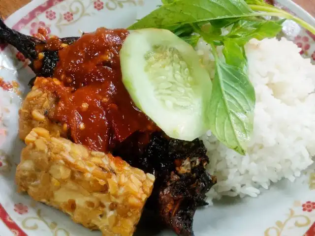 Gambar Makanan Tempe Penyet Mbak Noer 13