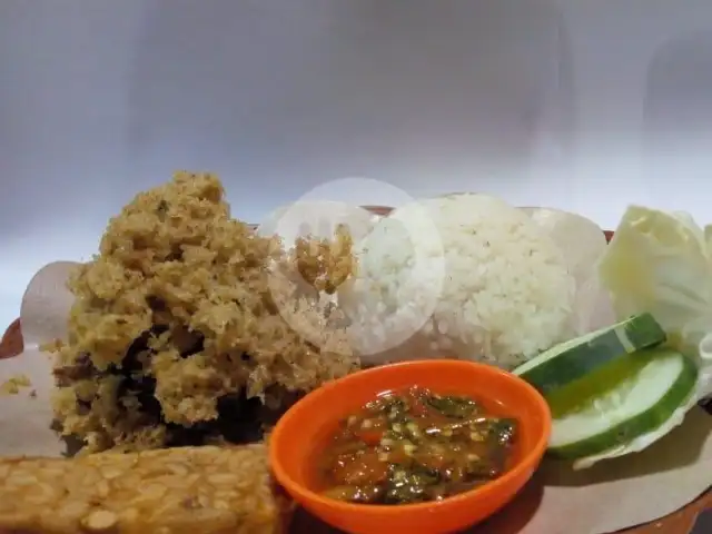 Gambar Makanan Ayam Kremes & Geprek Rizky, Seturan Raya 15