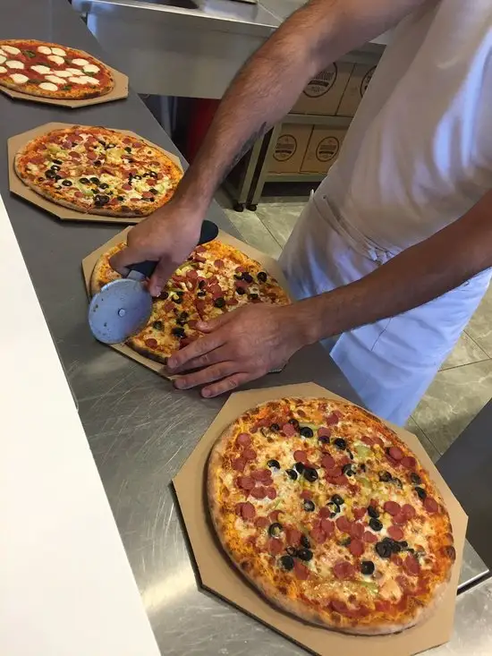 Seventeen Pizza'nin yemek ve ambiyans fotoğrafları 7