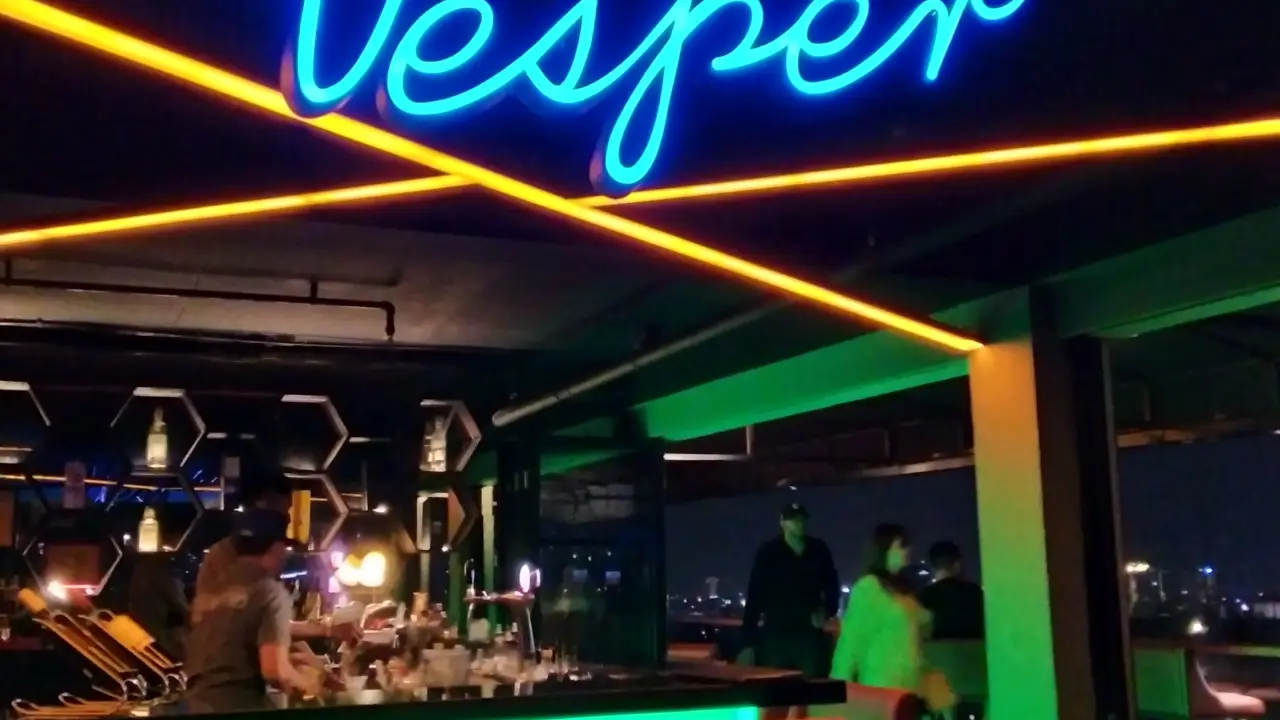 Vesper - Hotel De Paviljoen Bandung