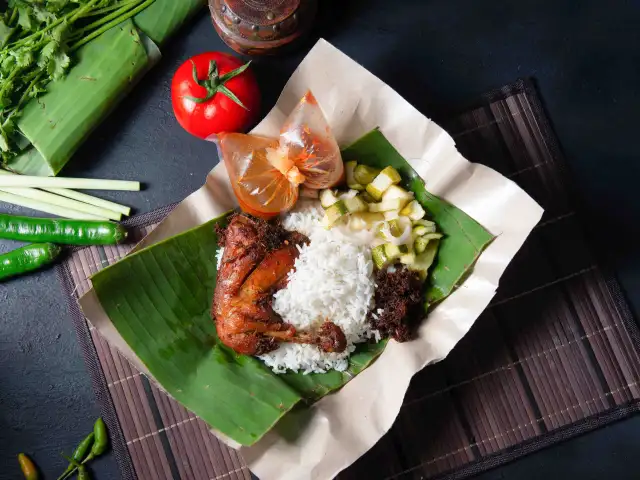 Nasi Lemak Nuarina Since 2010