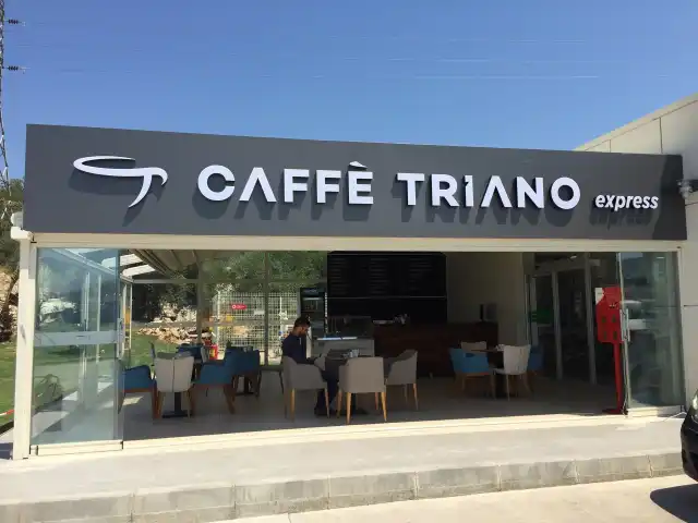 Caffe Triano Express'nin yemek ve ambiyans fotoğrafları 12