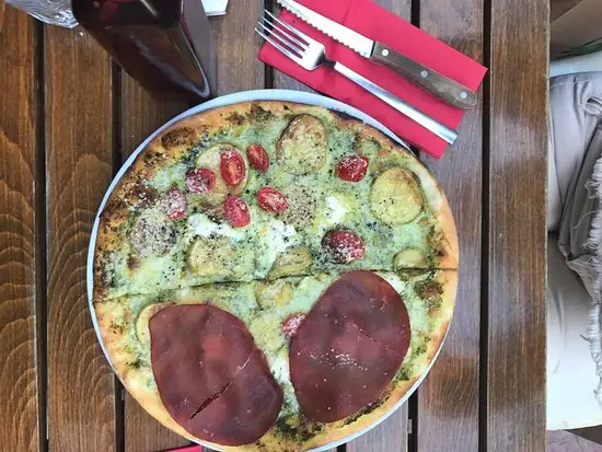 Miss Pizza'nin yemek ve ambiyans fotoğrafları 55