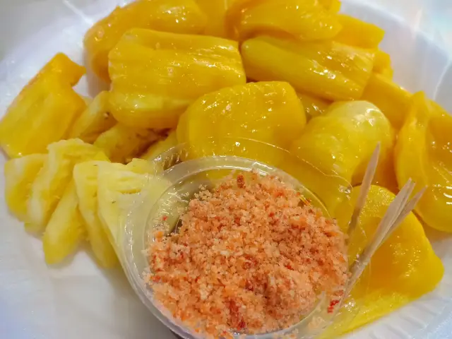 Gambar Makanan Buah Potong Segar 2