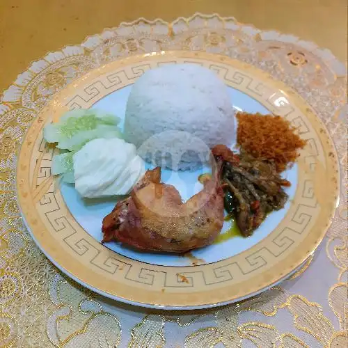 Gambar Makanan Ayam Serundeng & Seafood Ibu Azka, Setiabudi 3