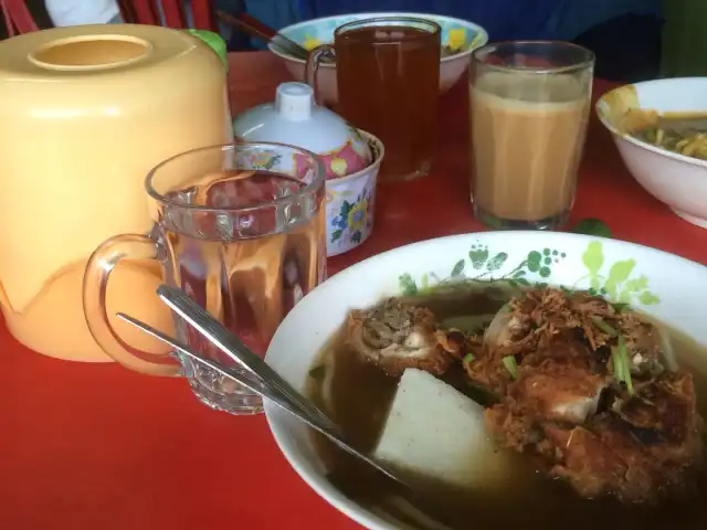 mak long mee rebus n nasi Lemak Food Photo 3