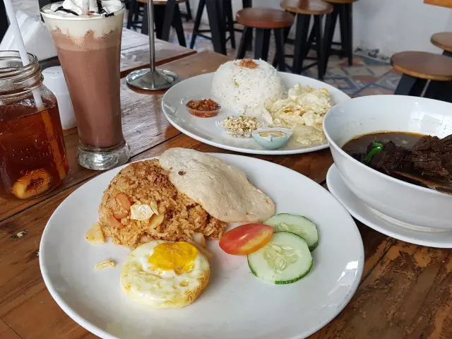 Gambar Makanan LokoCafe 7