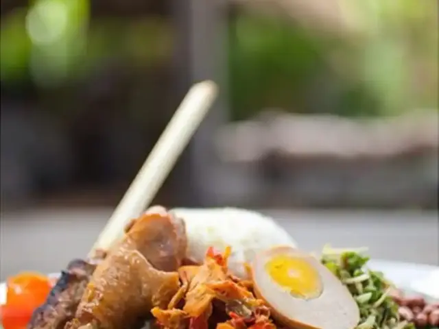 Gambar Makanan Nasi Ayam Kedewatan Ibu Mangku 6