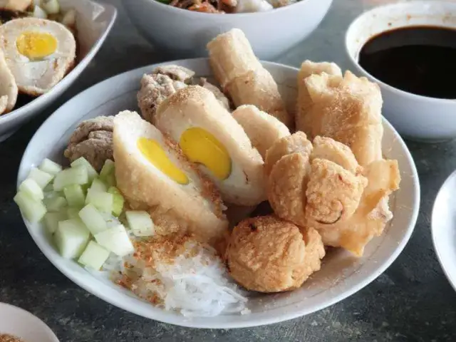 Gambar Makanan Pempek Yuli 16