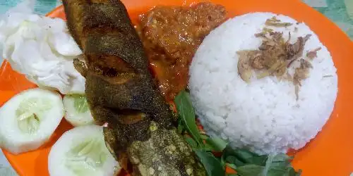 pecel ayam cendrawasih cak sueb