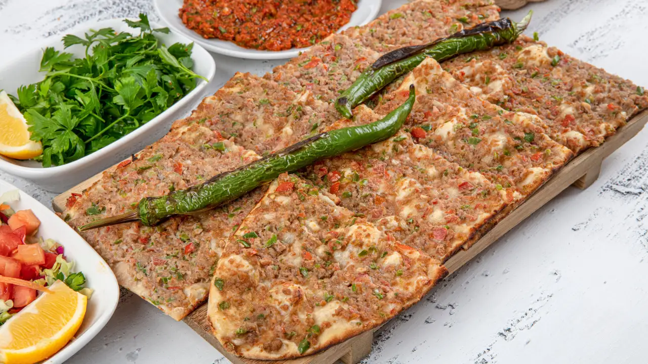 Bozkır Konyalı Etli Ekmek