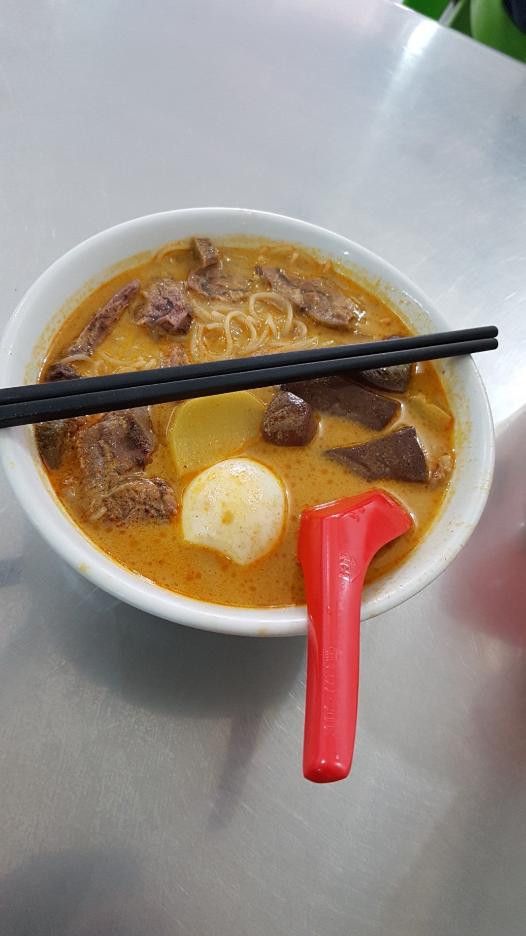 Tabona Nasi Dan Bihun Kari Ayam Dan Sapi Asli Medan Terdekat