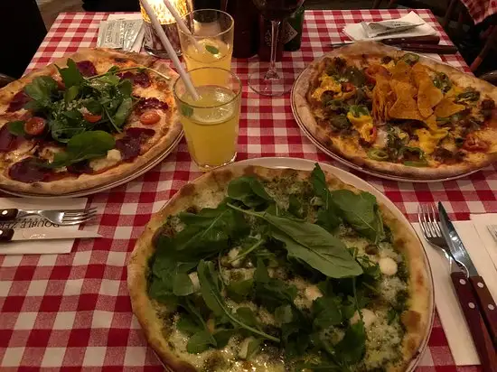 Double Zero Pizzeria'nin yemek ve ambiyans fotoğrafları 7