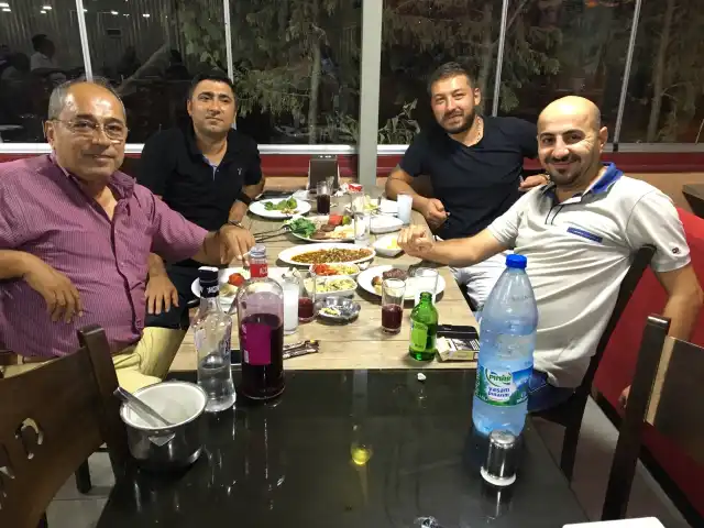 Bayram Usta Meyhanesi'nin yemek ve ambiyans fotoğrafları 2