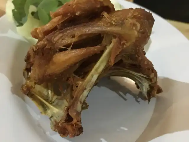 Gambar Makanan Ayam Plengkung Resto 11