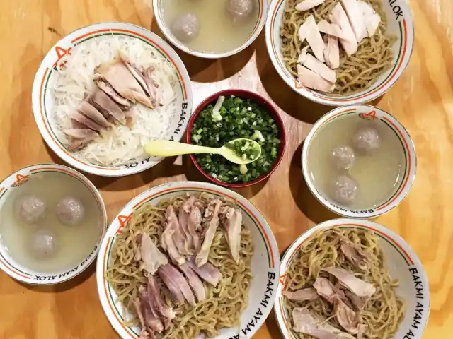 Gambar Makanan Bakmi Ayam Alok 13