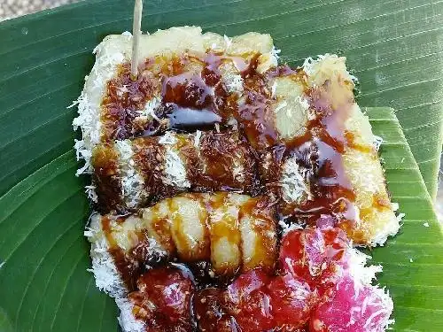 Pisang Keju Dan Cenil Lupis Renata, Kampung Buton