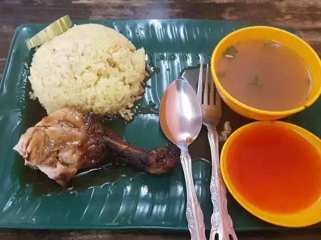 Nasi Ayam Periuk Besar Food Photo 5