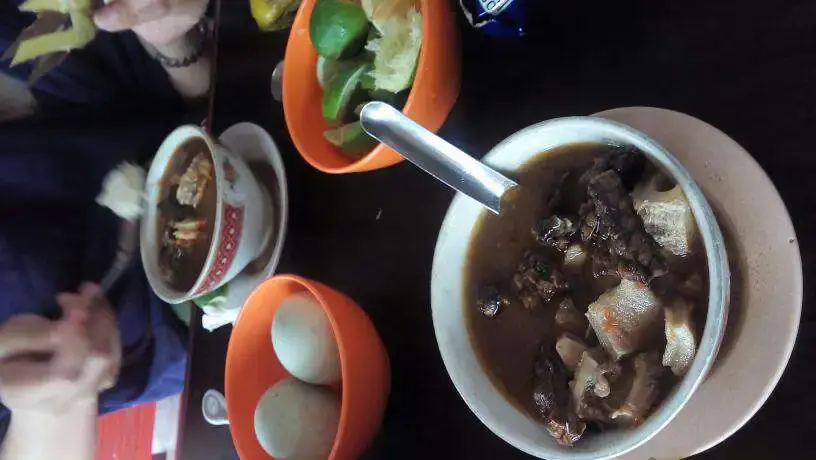 Gambar Makanan Coto Makassar Daeng Sija 20