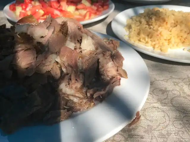 Güzelbahçe Kuzu Çevirme'nin yemek ve ambiyans fotoğrafları 13