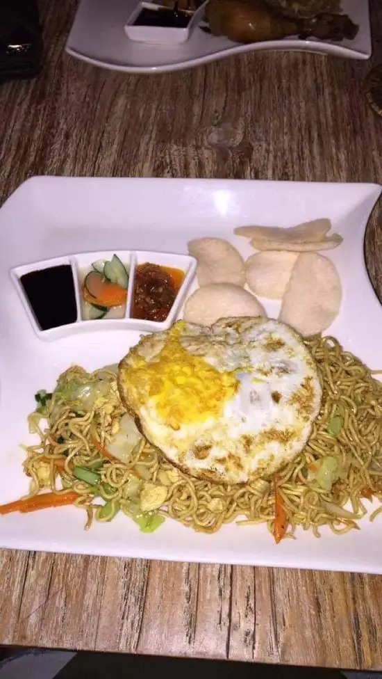 Gambar Makanan Kukus Bali 12