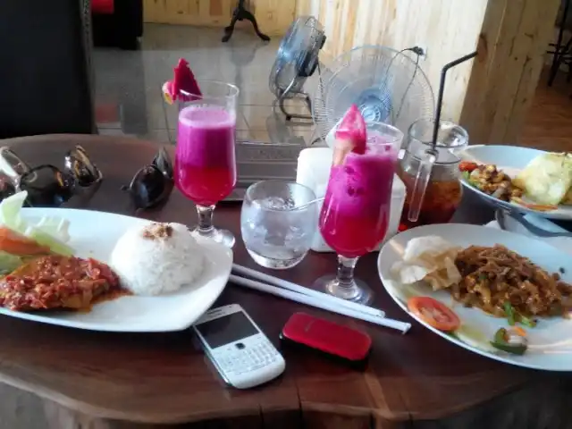 Gambar Makanan Cafe Potret 13