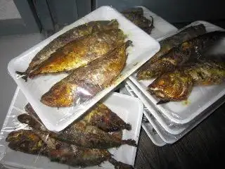 SMoked Fish Food Photo 4
