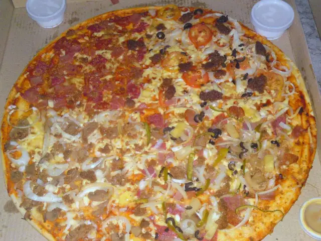 Jugno's Monster Pizza Food Photo 7