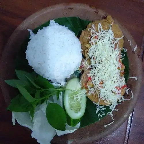 Gambar Makanan Warung Mbok Yem, Karangploso 9