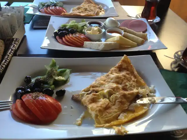 Alkent Havuz Cafe'nin yemek ve ambiyans fotoğrafları 2