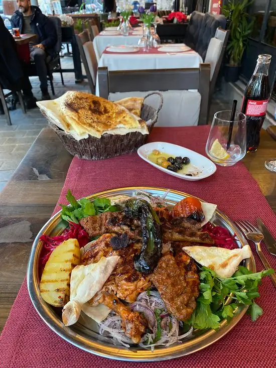 Vamos Estambul Cafe & Restaurant'nin yemek ve ambiyans fotoğrafları 32