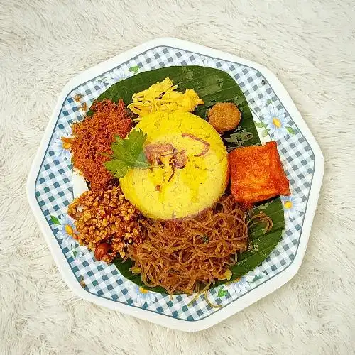 Gambar Makanan Nasi Kuning Mak Na, Jl Sriti No 7 Batu 1