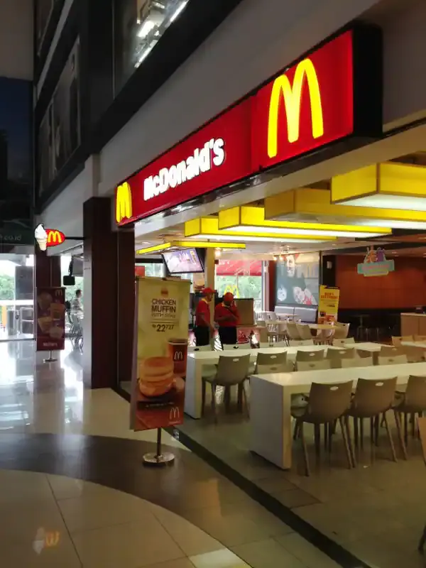 Gambar Makanan McDonald's 9