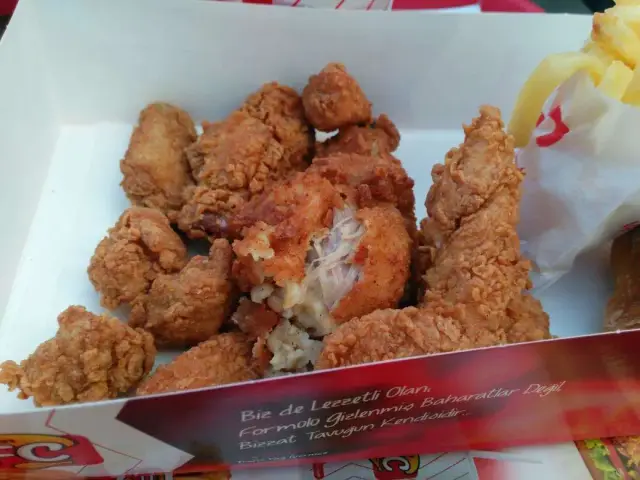 Arden Fried Chicken'nin yemek ve ambiyans fotoğrafları 4