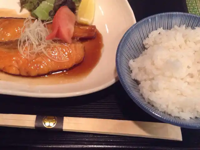 Gambar Makanan Mikura Sushi & Sake 13