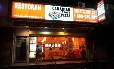 Canadian Pizza Food Photo 1