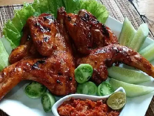 Ayam Bakar IQi Senopati, Poncol Jaya