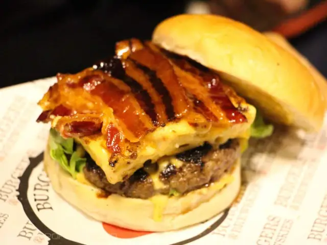 B&B: Burgers and Brewskies Food Photo 9