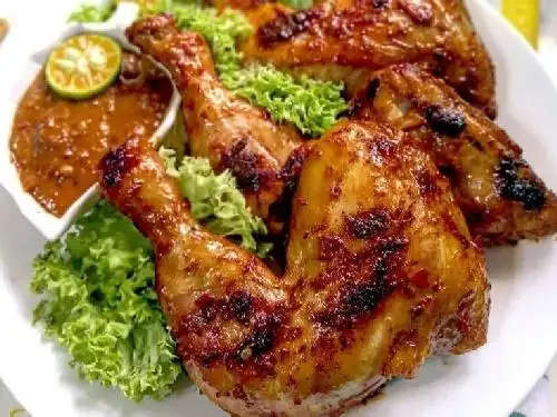 Makan Ayam Mbak Leha Jagakarsa