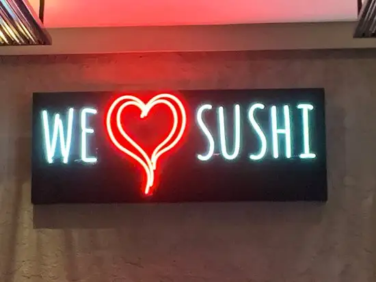 Naomi Sushi Bar'nin yemek ve ambiyans fotoğrafları 25