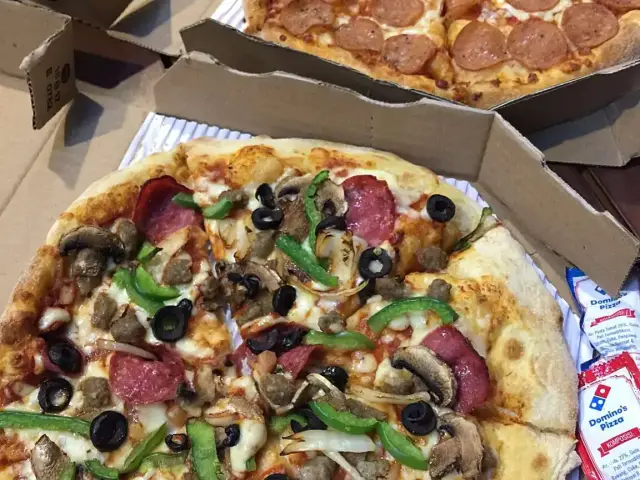 Gambar Makanan Domino's Pizza 18