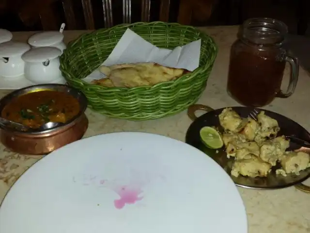 Gambar Makanan Taal Restaurant India 11