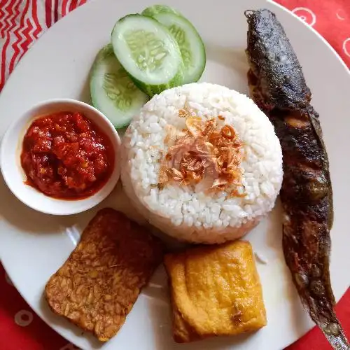 Gambar Makanan Nasi Uduk Ibu Rusdiana, Cisitu Indah 7 7