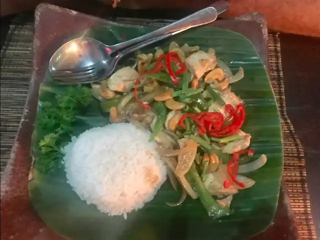 Gambar Makanan Swassdeekka Thai Restaurant and Bar 13