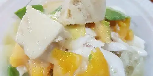 Es Teler Durian & Soup Durian Omama, Klojen