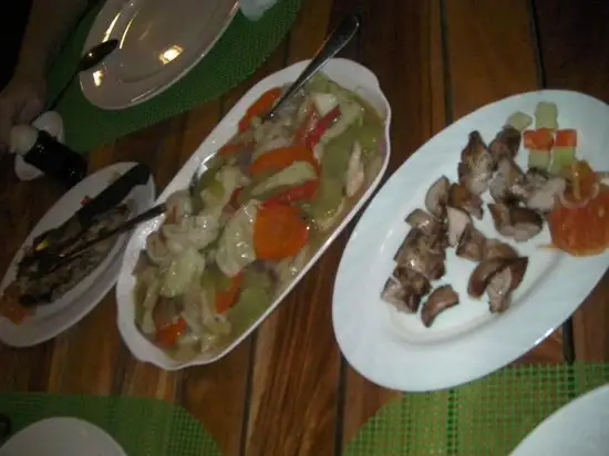 Tatay's Grill and Seafoods Food Photo 1