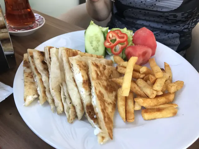 Menendi Cafe & Pastane'nin yemek ve ambiyans fotoğrafları 6