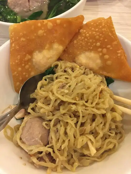 Gambar Makanan Iws Noodle & Cafe 4
